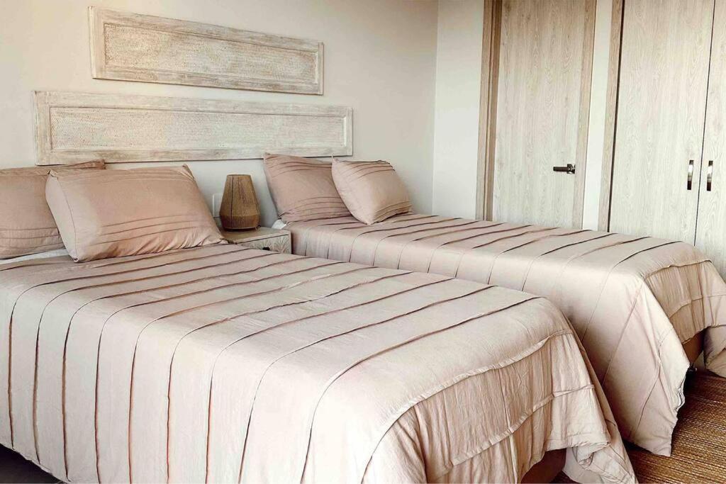 Apartamento Lujoso Penthouse - Vista Al Mar - Playa Privada Cartagena Exterior foto